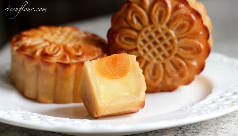 Traditional+mooncakes+to+eat+during+the+Mid-Autumn+Festival.