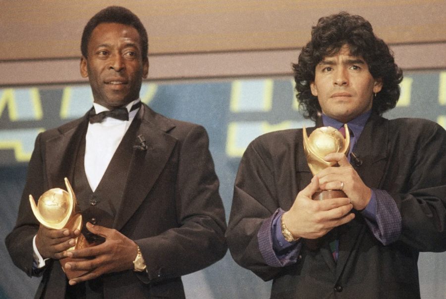 Pel%C3%A9+and+Maradona%2C+FIFA+Awards%2C+1987+%28AP%2F+File+Images%29.
