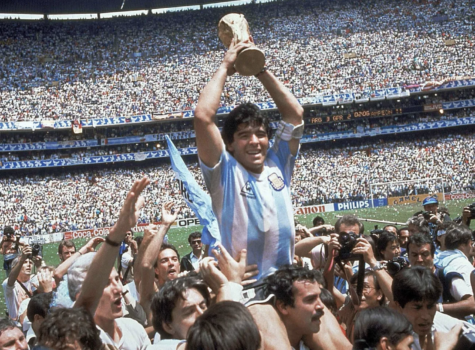 Diego Maradona, campeón del mundo, Mexico, 1986. (Carlo Fumagalli, AP.)